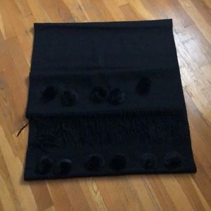 Woman’s shawl